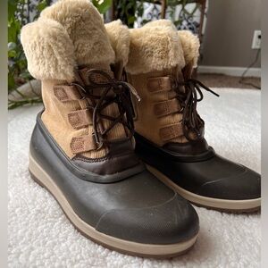 Sperry Alpine Pacifica Women’s Lace Up Boots